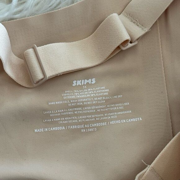 Skims Naked Scoop Bra Sand Size 3X - Picture 7 of 8